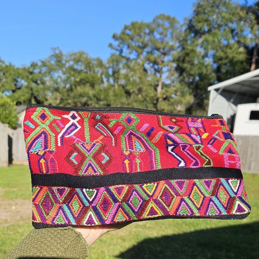 Colorful Geometric Pattern Clutch
